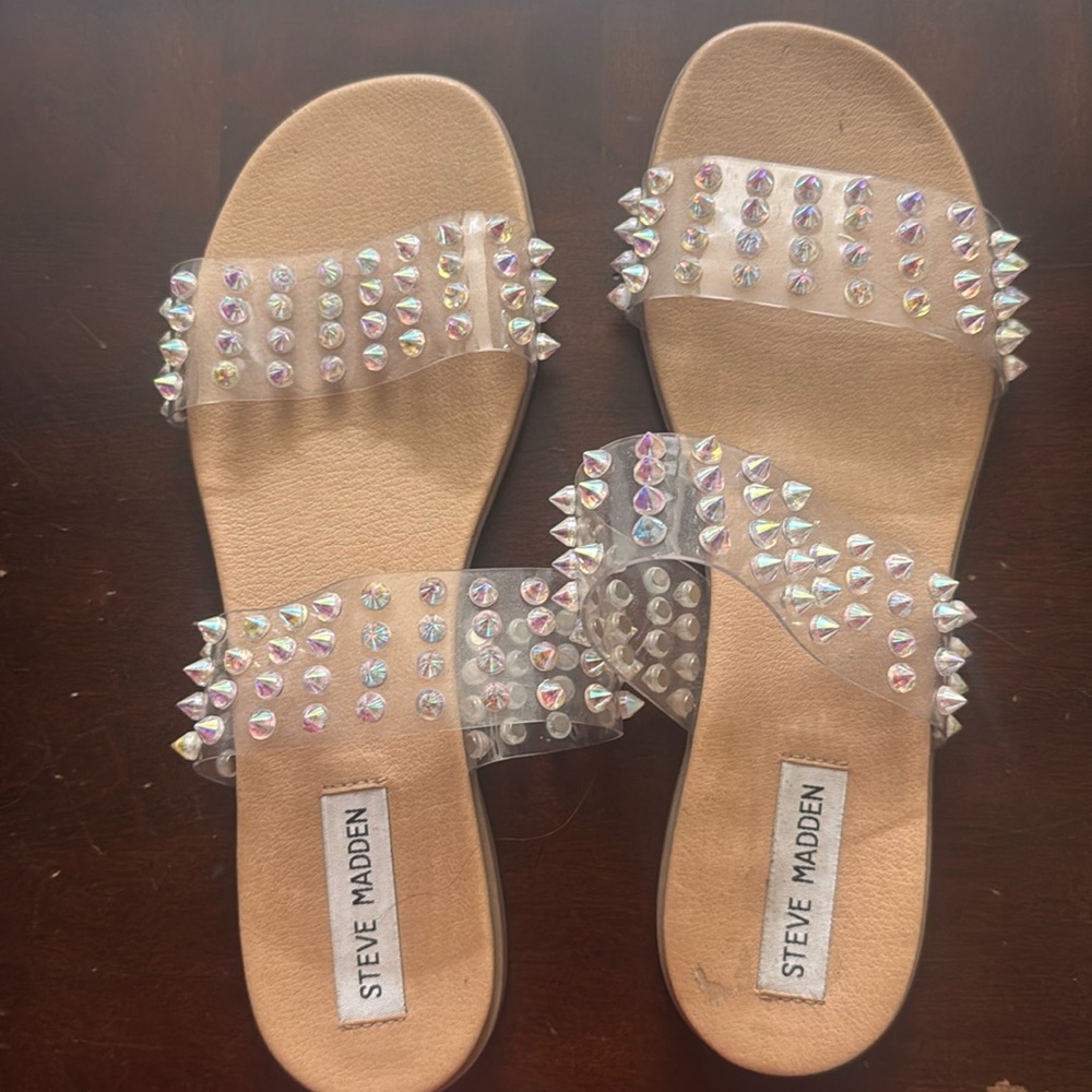 Steve Madden sandals slightly worn 3 missing spikes